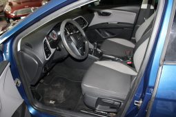 
										Seat León full									