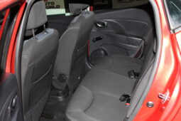 
										Renault Clio full									