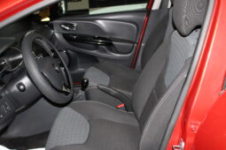 
										Renault Clio full									
