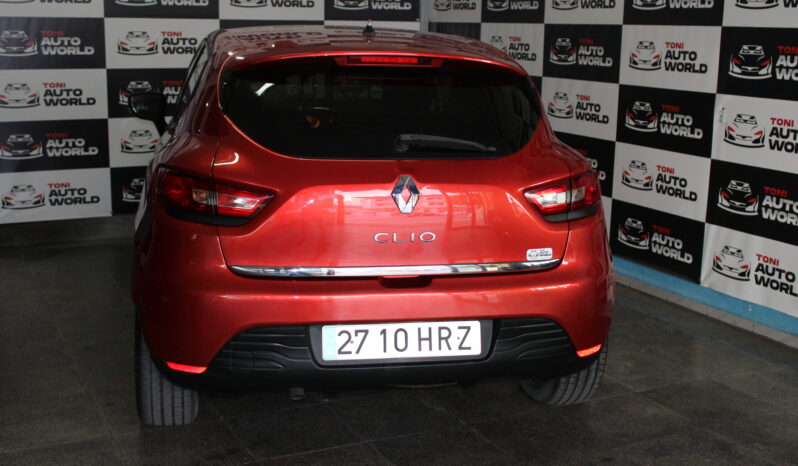 
								Renault Clio full									