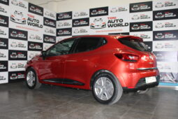 
										Renault Clio full									