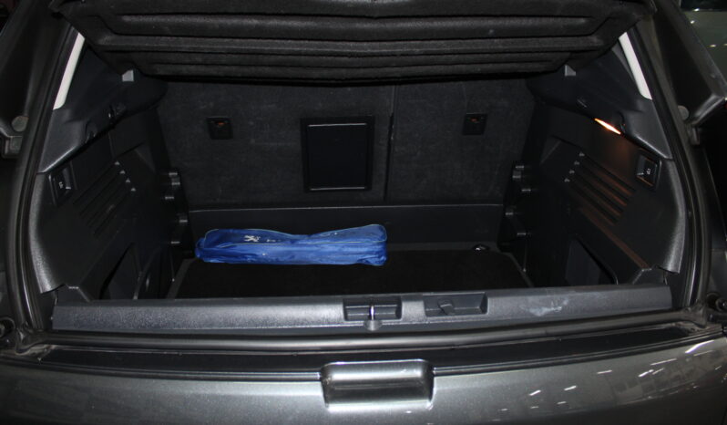 
								Peugeot 3008 full									
