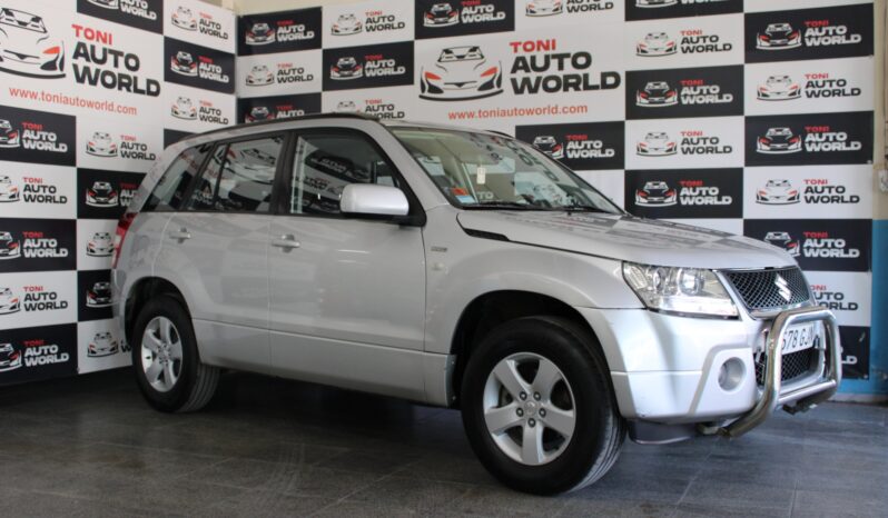 
								Suzuki Gran Vitara full									