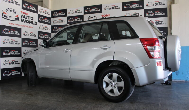 
								Suzuki Gran Vitara full									