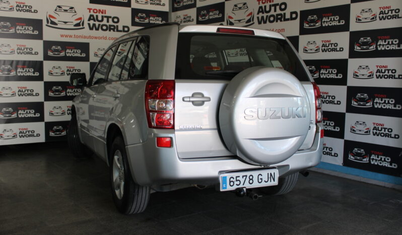 
								Suzuki Gran Vitara full									