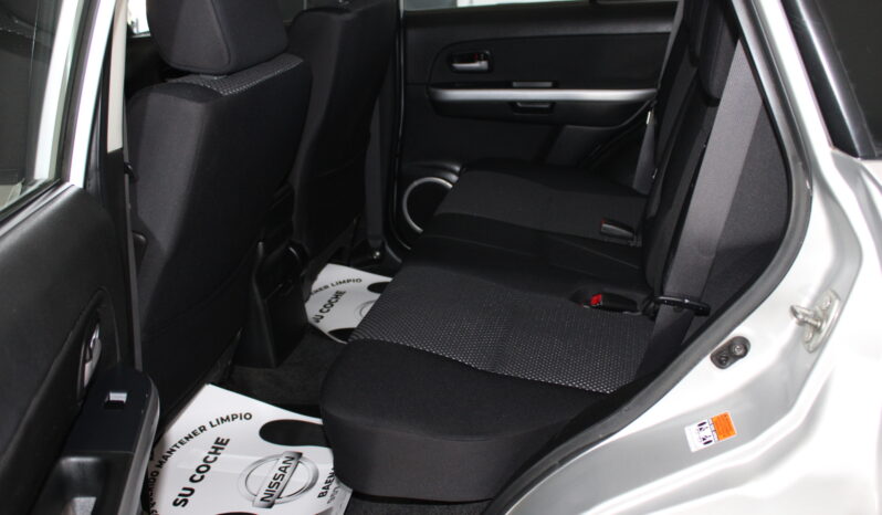 
								Suzuki Gran Vitara full									