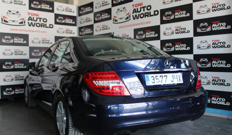 
								Mercedes-Benz Clase C full									