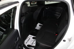 
										Renault Clio full									