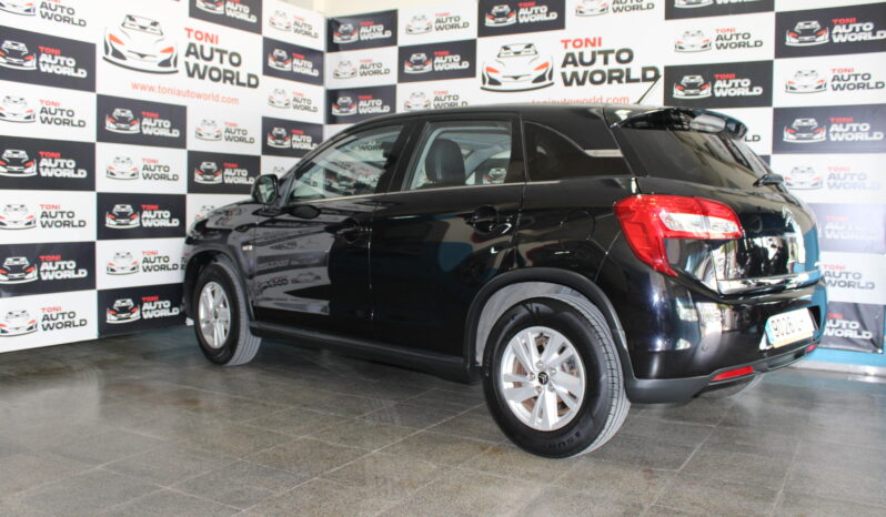 
								Citroen C4 Aircross full									